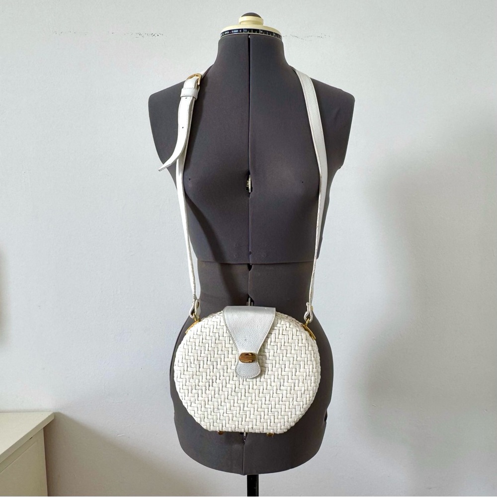 Vintage Nordstrom Made in Italy White Lacquered Wicker Hardcase Bag - Picture 11 of 16